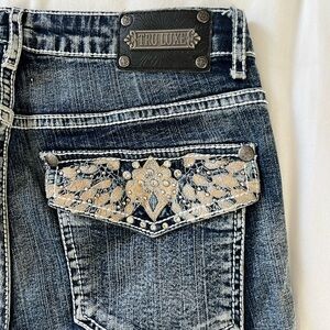 Tru Luxe Jeans Dark Blue with Embellished Pockets